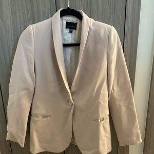 Elegant Women's Blazer - Soft Pink
